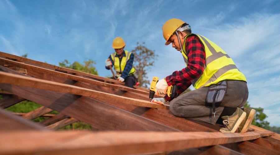 Professional gutter cleaning in Menno, SD